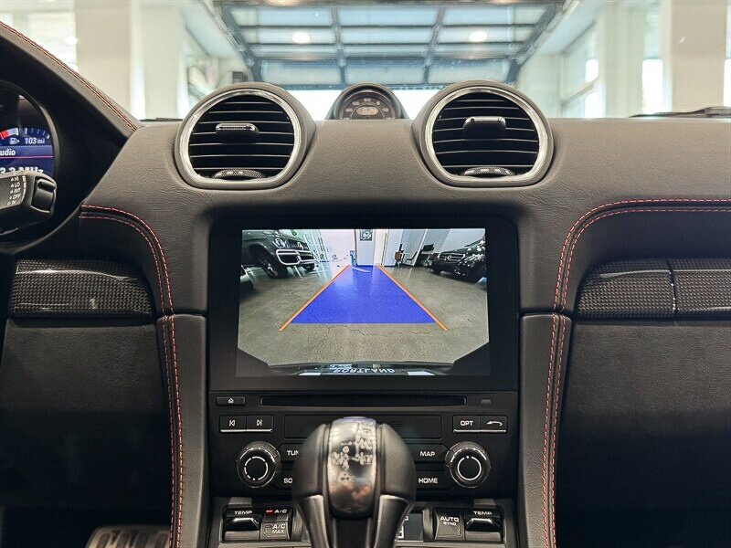 2021 Porsche Cayman GT4 photo 32