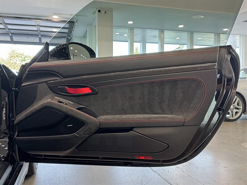 2021 Porsche Cayman GT4 photo 10
