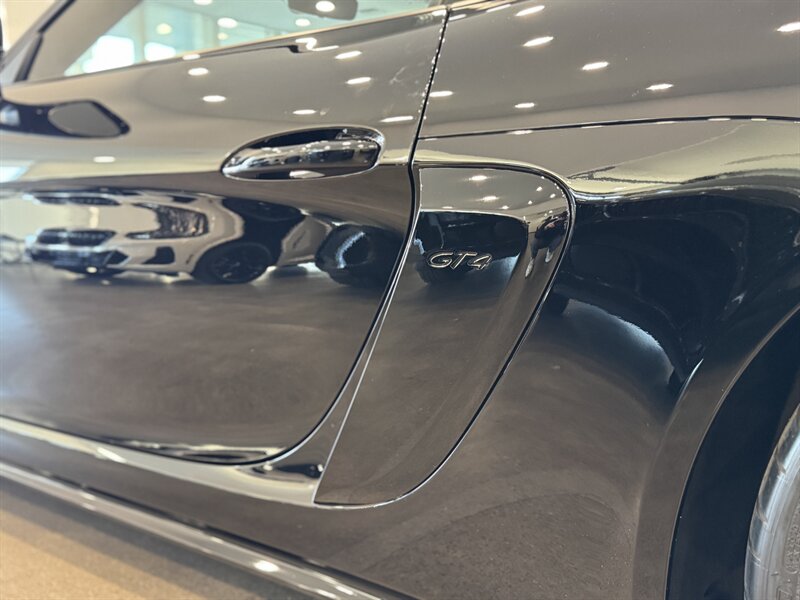 2021 Porsche Cayman GT4 photo 50