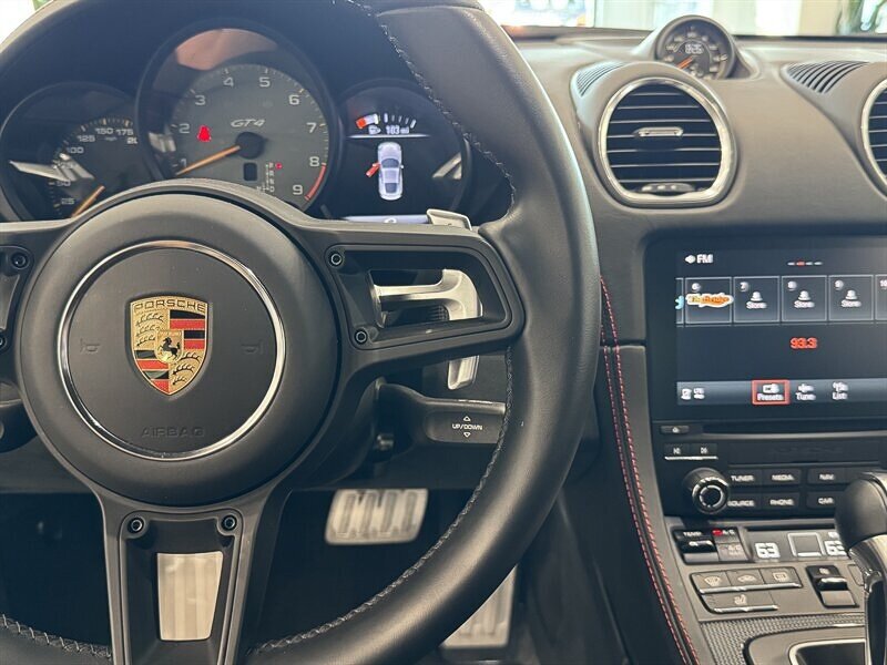 2021 Porsche Cayman GT4 photo 26