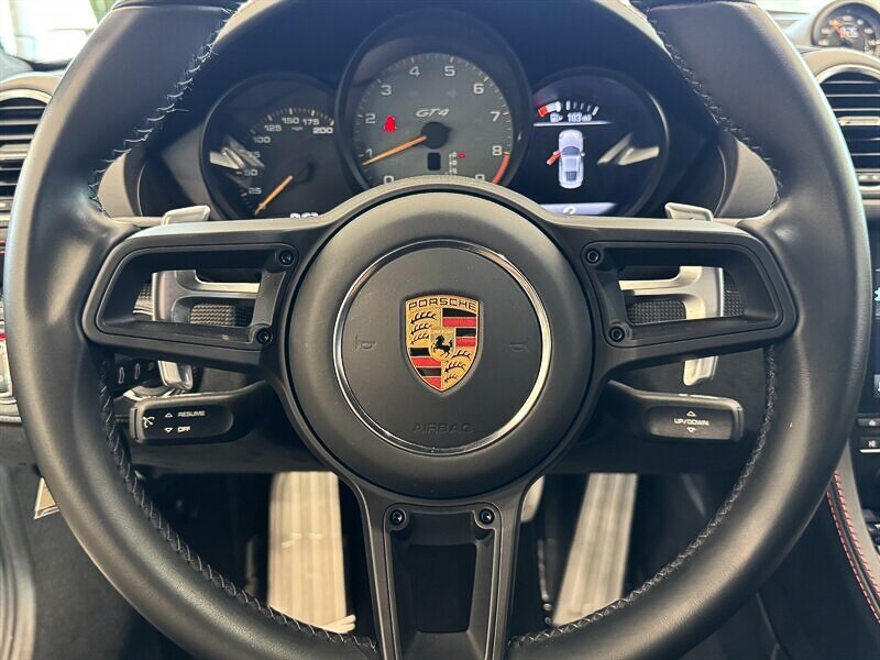 2021 Porsche Cayman GT4 photo 25