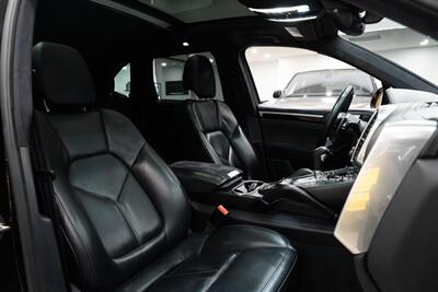 2016 Porsche Cayenne GTS   - Photo 10 - Gladstone, OR 97027
