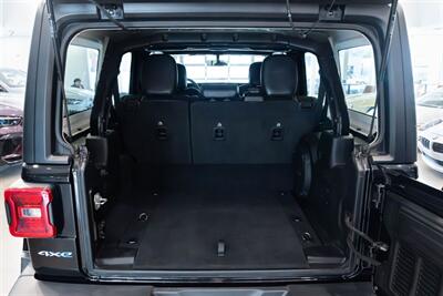 2022 Jeep Wrangler Unlimited Sahara 4xe   - Photo 8 - Gladstone, OR 97027