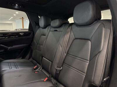 2019 Porsche Cayenne   - Photo 25 - Gladstone, OR 97027