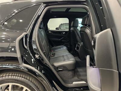 2019 Porsche Cayenne   - Photo 10 - Gladstone, OR 97027