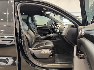 2017 Porsche Cayenne Platinum Edition   - Photo 9 - Gladstone, OR 97027