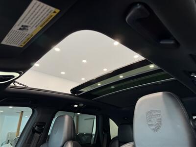 2017 Porsche Cayenne Platinum Edition   - Photo 37 - Gladstone, OR 97027