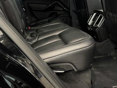 2017 Porsche Cayenne Platinum Edition   - Photo 20 - Gladstone, OR 97027