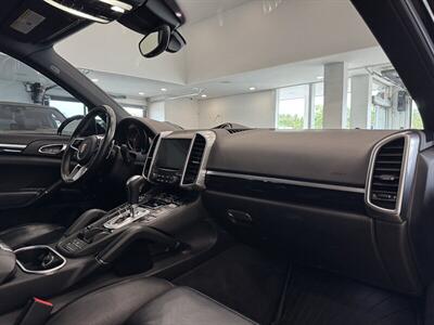 2017 Porsche Cayenne Platinum Edition   - Photo 24 - Gladstone, OR 97027