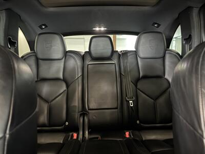 2017 Porsche Cayenne Platinum Edition   - Photo 11 - Gladstone, OR 97027