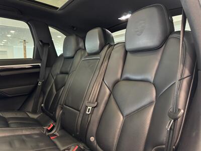 2017 Porsche Cayenne Platinum Edition   - Photo 11 - Gladstone, OR 97027