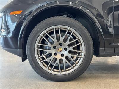 2017 Porsche Cayenne Platinum Edition   - Photo 17 - Gladstone, OR 97027