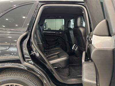 2017 Porsche Cayenne Platinum Edition   - Photo 10 - Gladstone, OR 97027