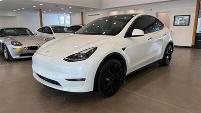 2024 Tesla Model Y Long Range   - Photo 1 - Gladstone, OR 97027