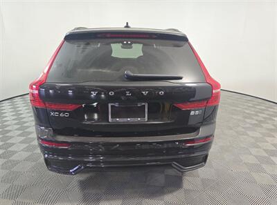 2024 Volvo XC60 B5 Plus Dark Theme   - Photo 5 - Gladstone, OR 97027