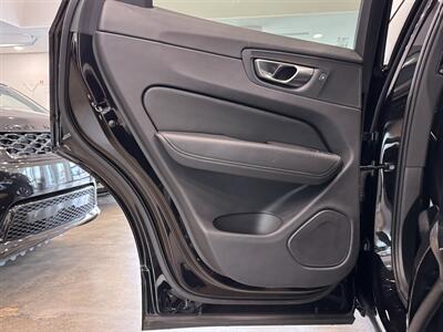 2024 Volvo XC60 B5 Plus Dark Theme   - Photo 15 - Gladstone, OR 97027