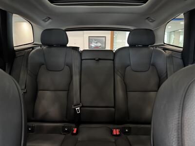 2024 Volvo XC60 B5 Plus Dark Theme   - Photo 11 - Gladstone, OR 97027