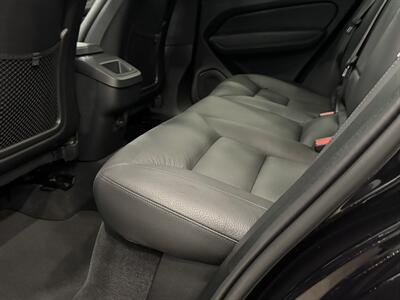 2024 Volvo XC60 B5 Plus Dark Theme   - Photo 19 - Gladstone, OR 97027
