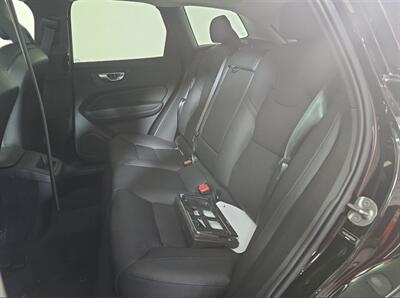 2024 Volvo XC60 B5 Plus Dark Theme   - Photo 10 - Gladstone, OR 97027