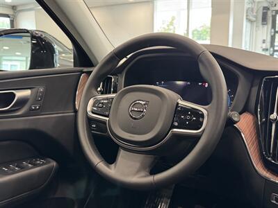 2024 Volvo XC60 B5 Plus Dark Theme   - Photo 29 - Gladstone, OR 97027