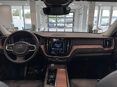 2024 Volvo XC60 B5 Plus Dark Theme   - Photo 8 - Gladstone, OR 97027