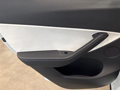 2021 Tesla Model Y Long Range   - Photo 24 - Gladstone, OR 97027