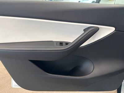 2021 Tesla Model Y Long Range   - Photo 23 - Gladstone, OR 97027