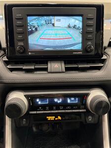 2021 Toyota RAV4 LE - Photo 10 - Gladstone, OR 97027
