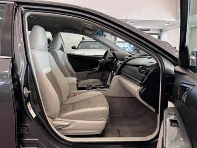 2012 Toyota Camry Hybrid LE   - Photo 9 - Gladstone, OR 97027