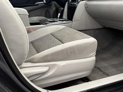 2012 Toyota Camry Hybrid LE   - Photo 18 - Gladstone, OR 97027