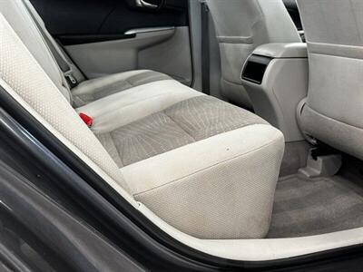 2012 Toyota Camry Hybrid LE   - Photo 20 - Gladstone, OR 97027