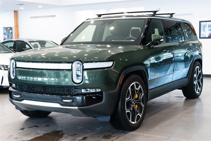 2023 Rivian R1S Adventure   - Photo 1 - Gladstone, OR 97027