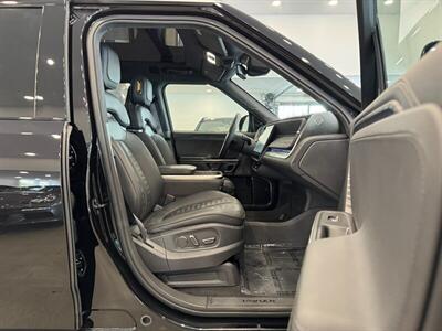 2023 Rivian R1S Adventure   - Photo 9 - Gladstone, OR 97027