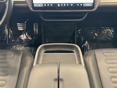 2023 Rivian R1S Adventure   - Photo 39 - Gladstone, OR 97027