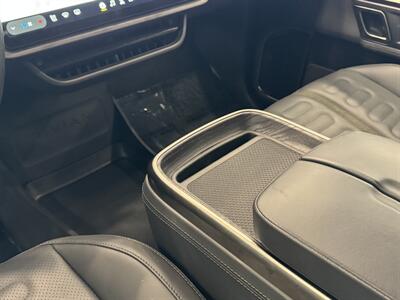 2023 Rivian R1S Adventure   - Photo 40 - Gladstone, OR 97027