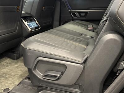 2023 Rivian R1S Adventure   - Photo 19 - Gladstone, OR 97027