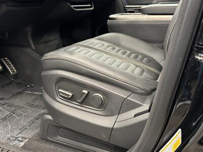 2023 Rivian R1S Adventure   - Photo 17 - Gladstone, OR 97027