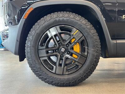 2023 Rivian R1S Adventure   - Photo 46 - Gladstone, OR 97027