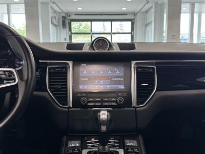 2018 Porsche Macan   - Photo 32 - Gladstone, OR 97027