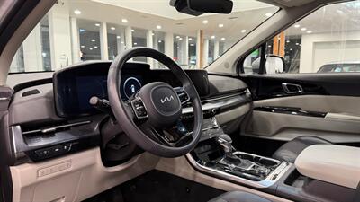 2024 Kia Carnival SX Prestige   - Photo 5 - Gladstone, OR 97027