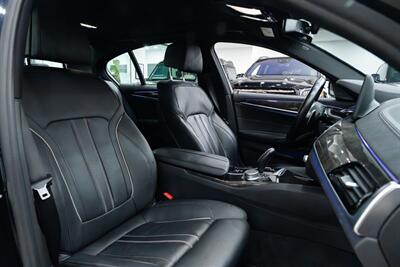 2022 BMW M550i xDrive   - Photo 10 - Gladstone, OR 97027