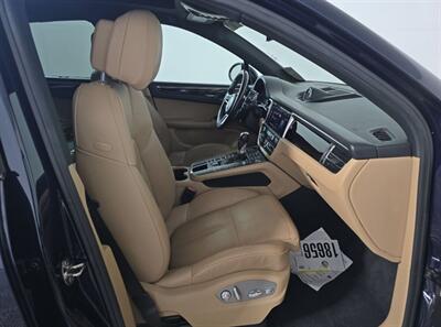 2019 Porsche Macan S   - Photo 8 - Gladstone, OR 97027