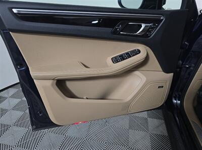 2019 Porsche Macan S   - Photo 10 - Gladstone, OR 97027