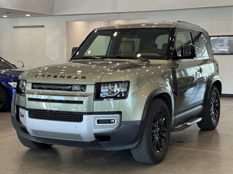 2024 Land Rover Defender 90 P300 S - Photo 1 - Gladstone, OR 97027