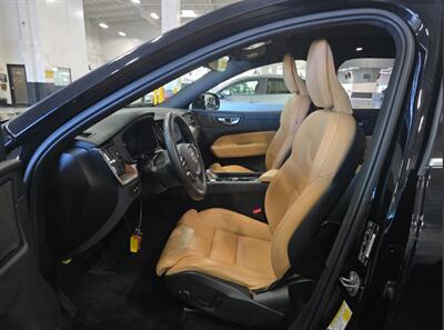 2023 Volvo XC60 Recharge Ultimate   - Photo 7 - Gladstone, OR 97027
