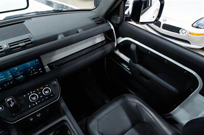 2021 Land Rover Defender S   - Photo 12 - Gladstone, OR 97027