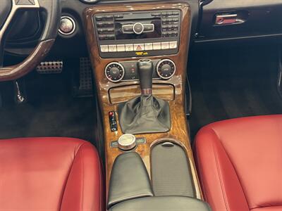 2015 Mercedes-Benz SLK SLK 350   - Photo 33 - Gladstone, OR 97027