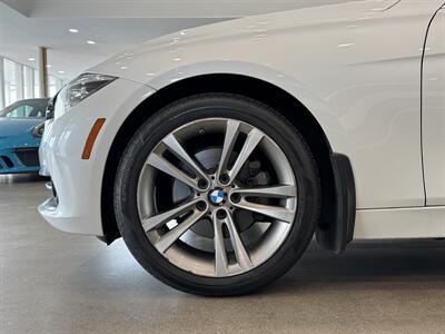 2017 BMW 330i xDrive   - Photo 36 - Gladstone, OR 97027