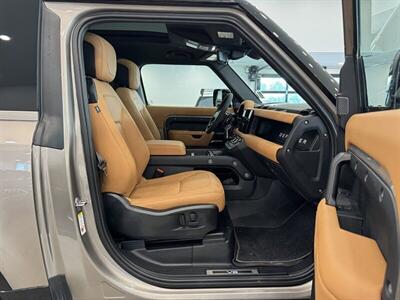 2023 Land Rover Defender Carpathian Edition   - Photo 9 - Gladstone, OR 97027