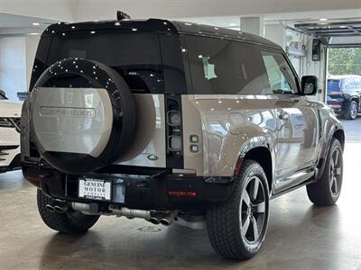 2023 Land Rover Defender Carpathian Edition   - Photo 6 - Gladstone, OR 97027